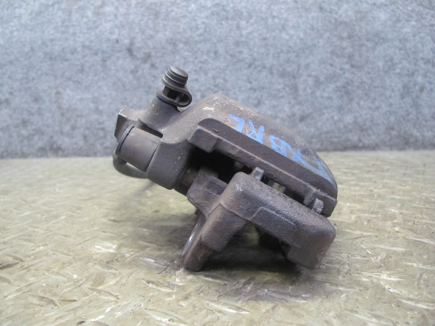 96-99 BMW E36 328iC Convertible Rear Left & Right Brake Caliper Set OEM