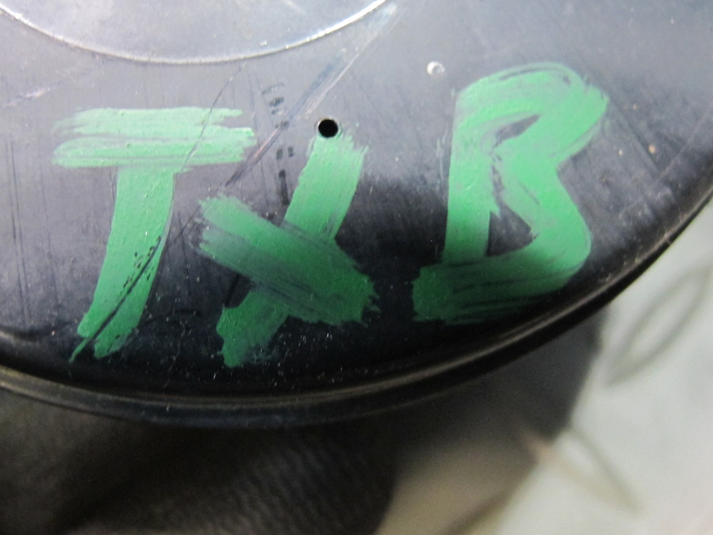 93-99 BMW E36 328iC Set of 2 High & Low Tone Note Pitch Horn Signal OEM