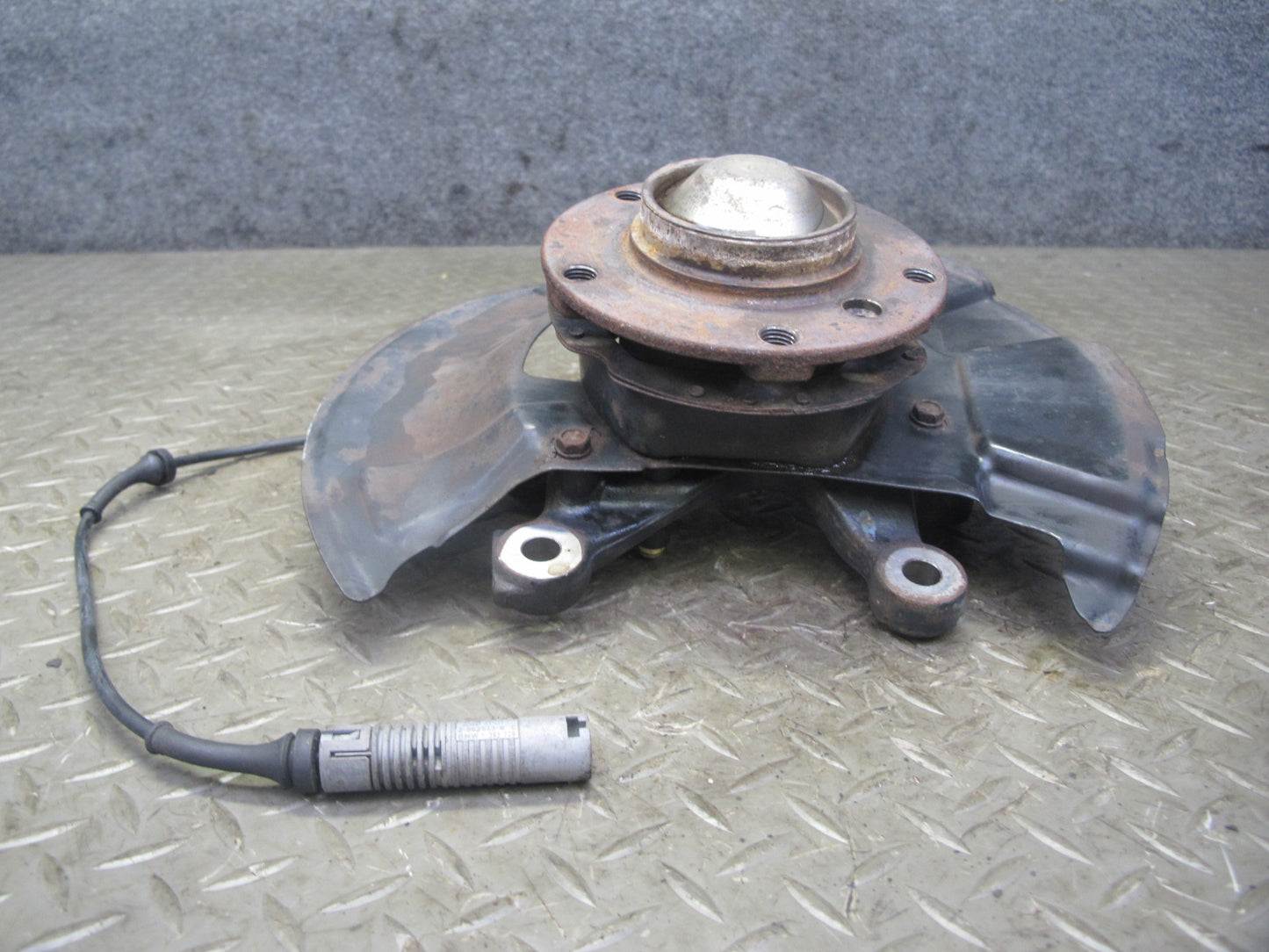 94-99 BMW E36 328iC Front Right Spindle Knuckle Wheel Hub Bearing OEM