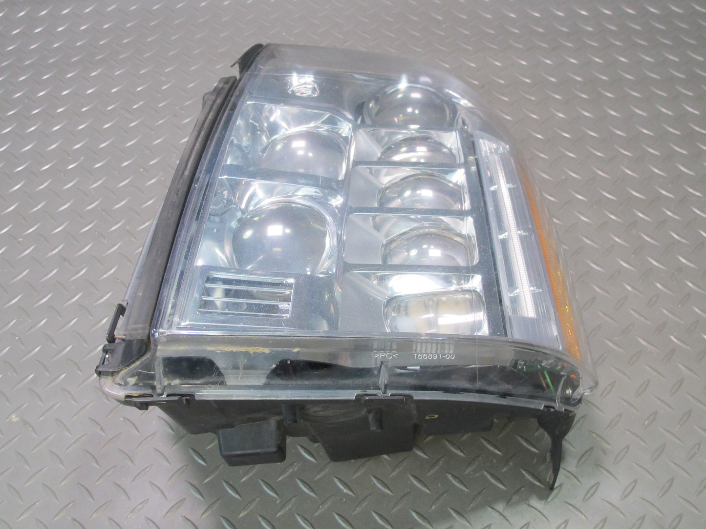 2009-2014 Cadillac Escalade Front Left LED Headlight Lamp w Ballast 25999509