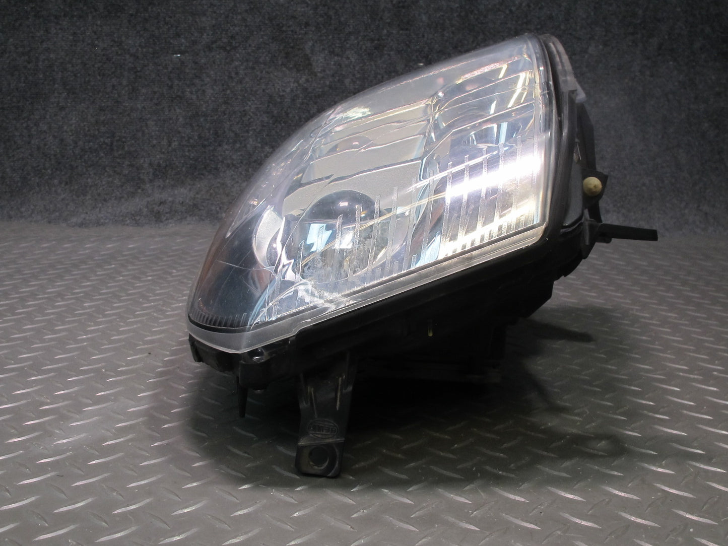 2009-2014 Cadillac Escalade Front Left LED Headlight Lamp w Ballast 25999509