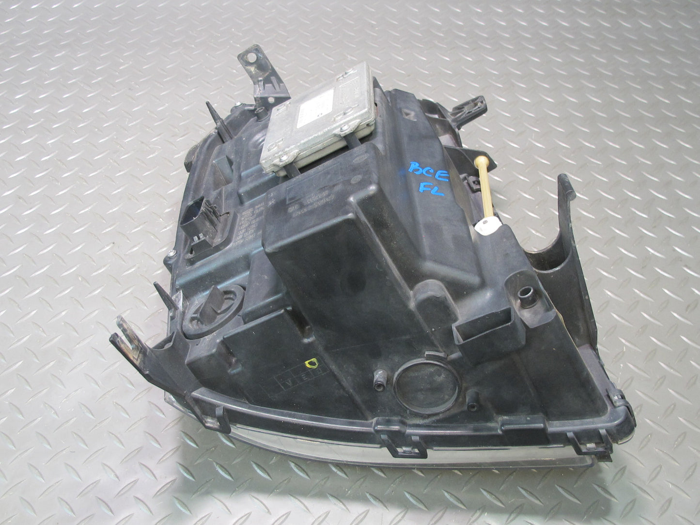 2009-2014 Cadillac Escalade Front Left LED Headlight Lamp w Ballast 25999509