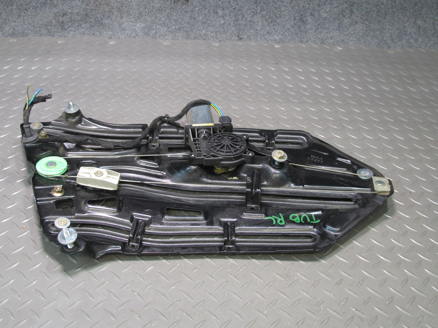 01-06 BMW E46 330ci Convertible Rear Left Quarter Window Regulator w Motor OEM