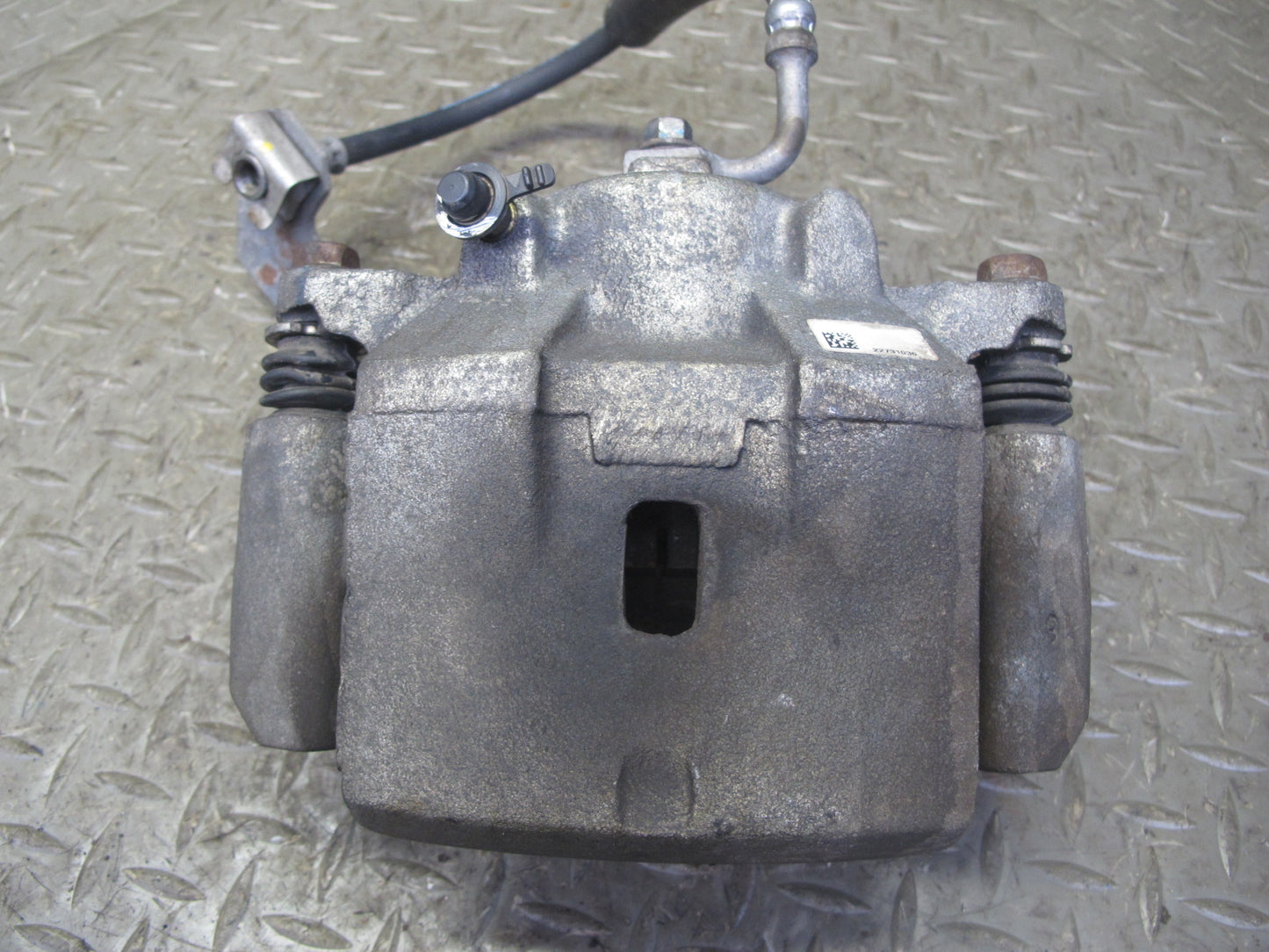 06-10 Pontiac Solstice Saturn SKY Front Left & Right Brake Caliper Set 20K OEM