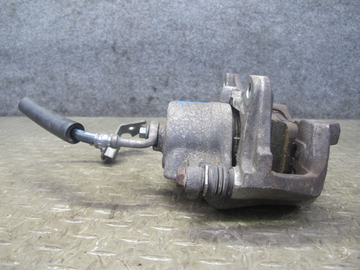 06-10 Pontiac Solstice Saturn SKY Front Left & Right Brake Caliper Set 20K OEM