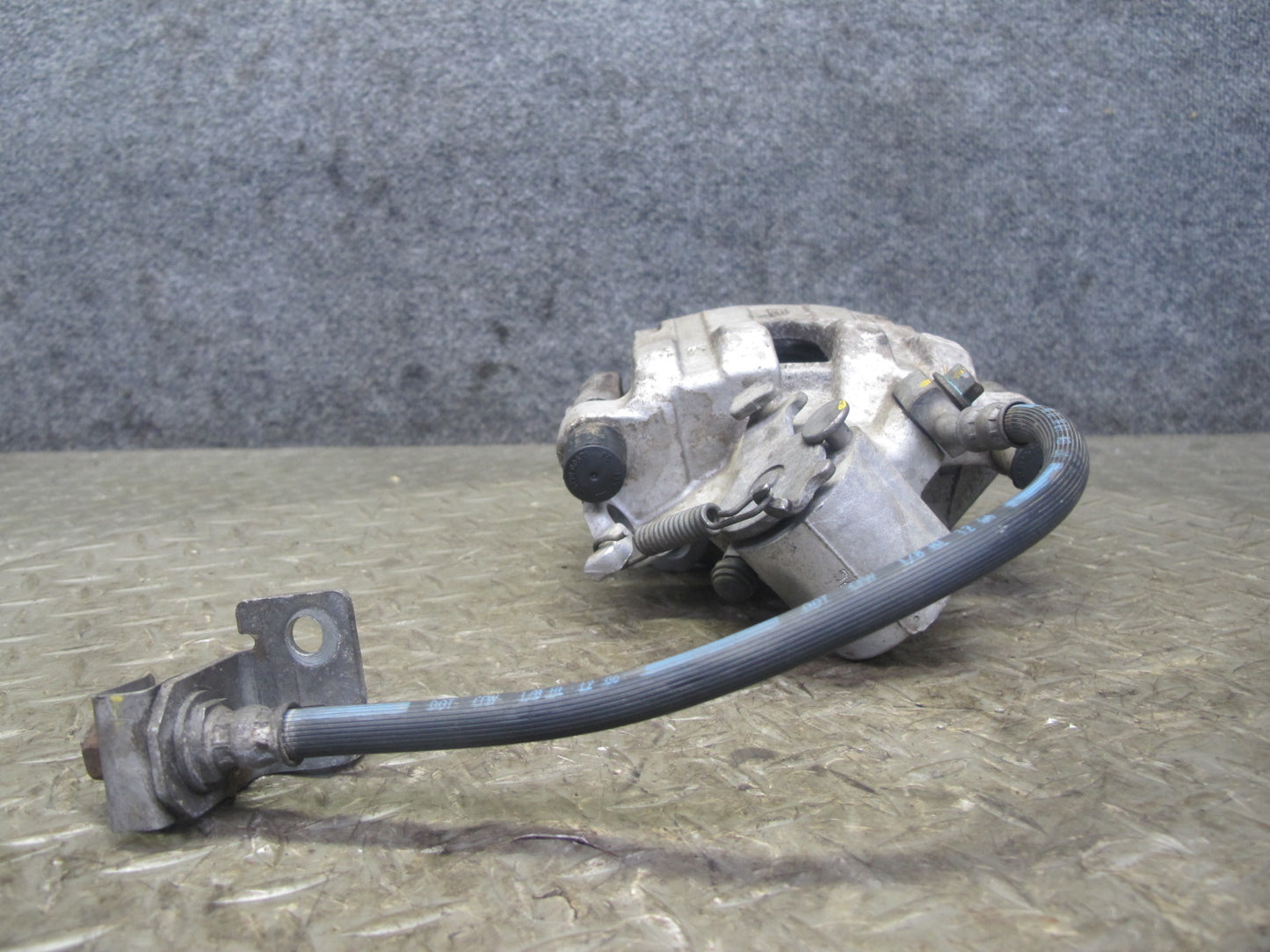 06-10 Pontiac Solstice Saturn SKY Rear Left & Right Brake Caliper Set 20K OEM