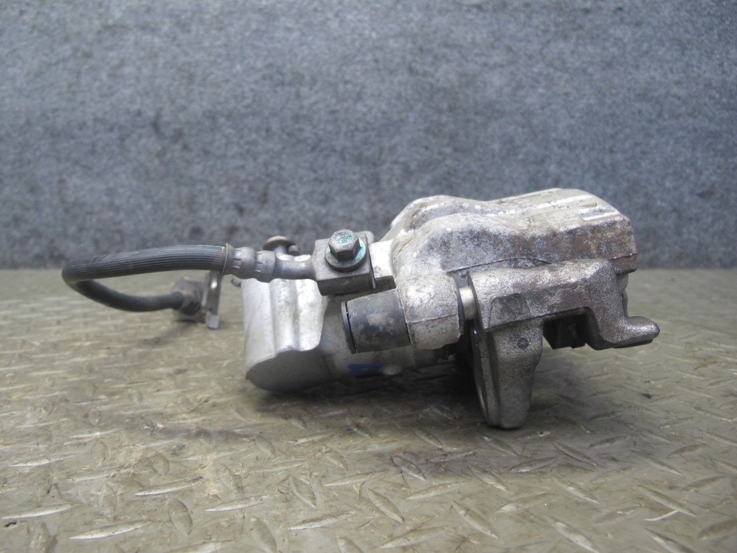 06-10 Pontiac Solstice Saturn SKY Rear Left & Right Brake Caliper Set 20K OEM