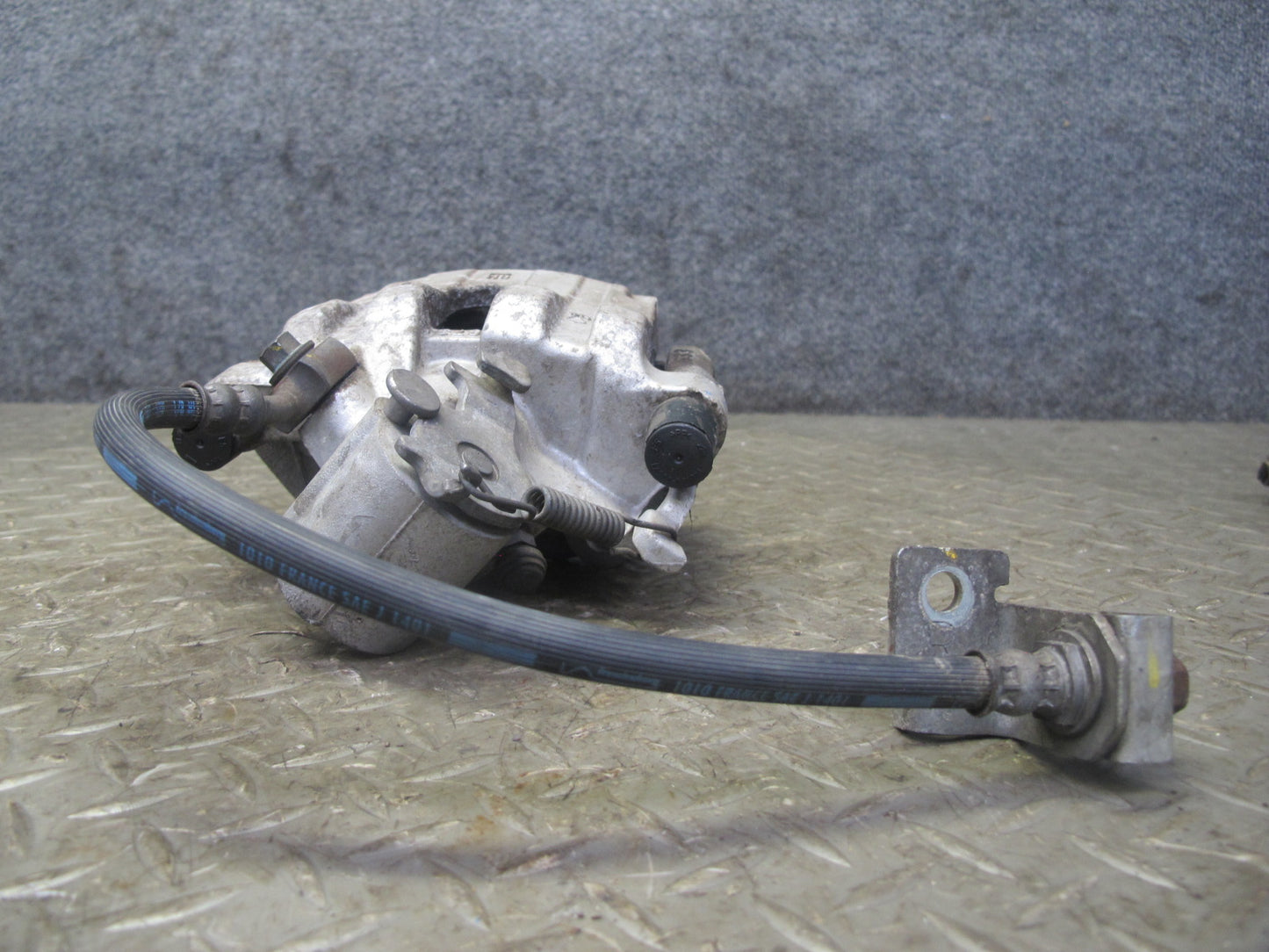 06-10 Pontiac Solstice Saturn SKY Rear Left & Right Brake Caliper Set 20K OEM