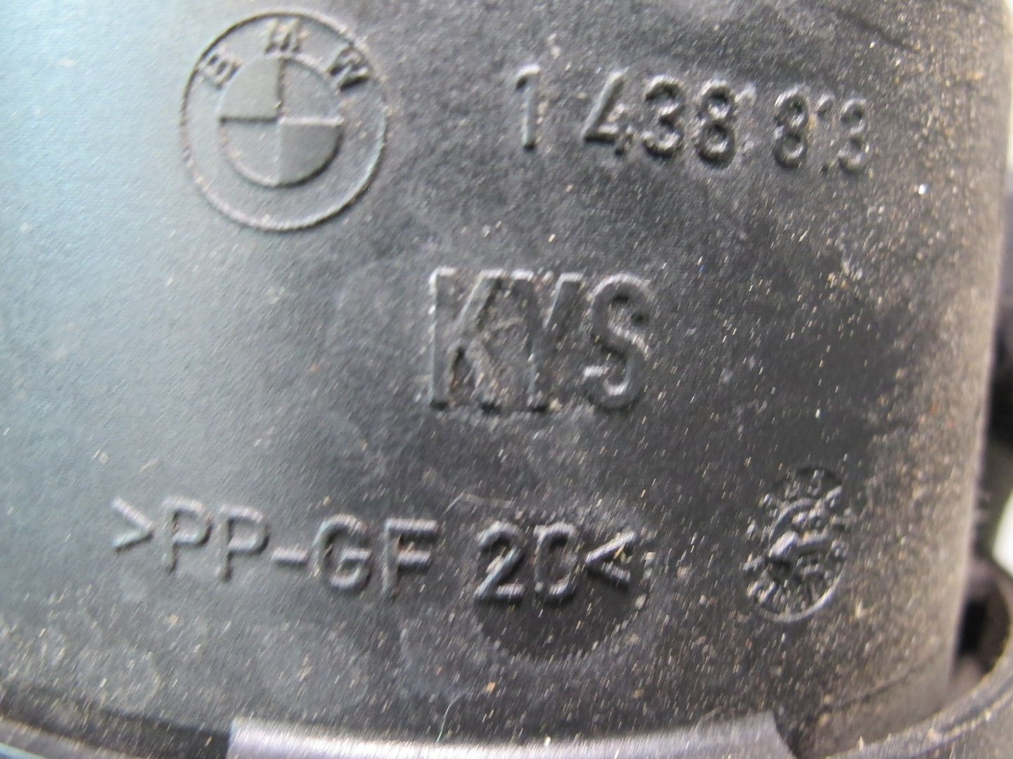 04-06 BMW E46 330CI Secondary Air Injection Smog Pump w Filter & MAF Sensor OEM