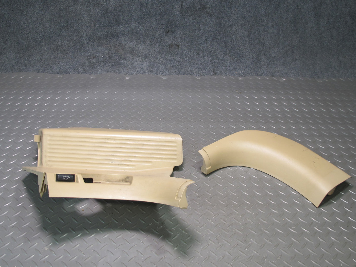 01-06 BMW E46 330ci Coupe Conv Front Right Kick Trim Cover Panel Set Beige OEM