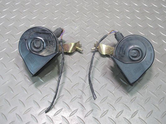 01-06 BMW E46 325CI 330CI Set of 2 High & Low Tone Note Pitch Horn Signal OEM