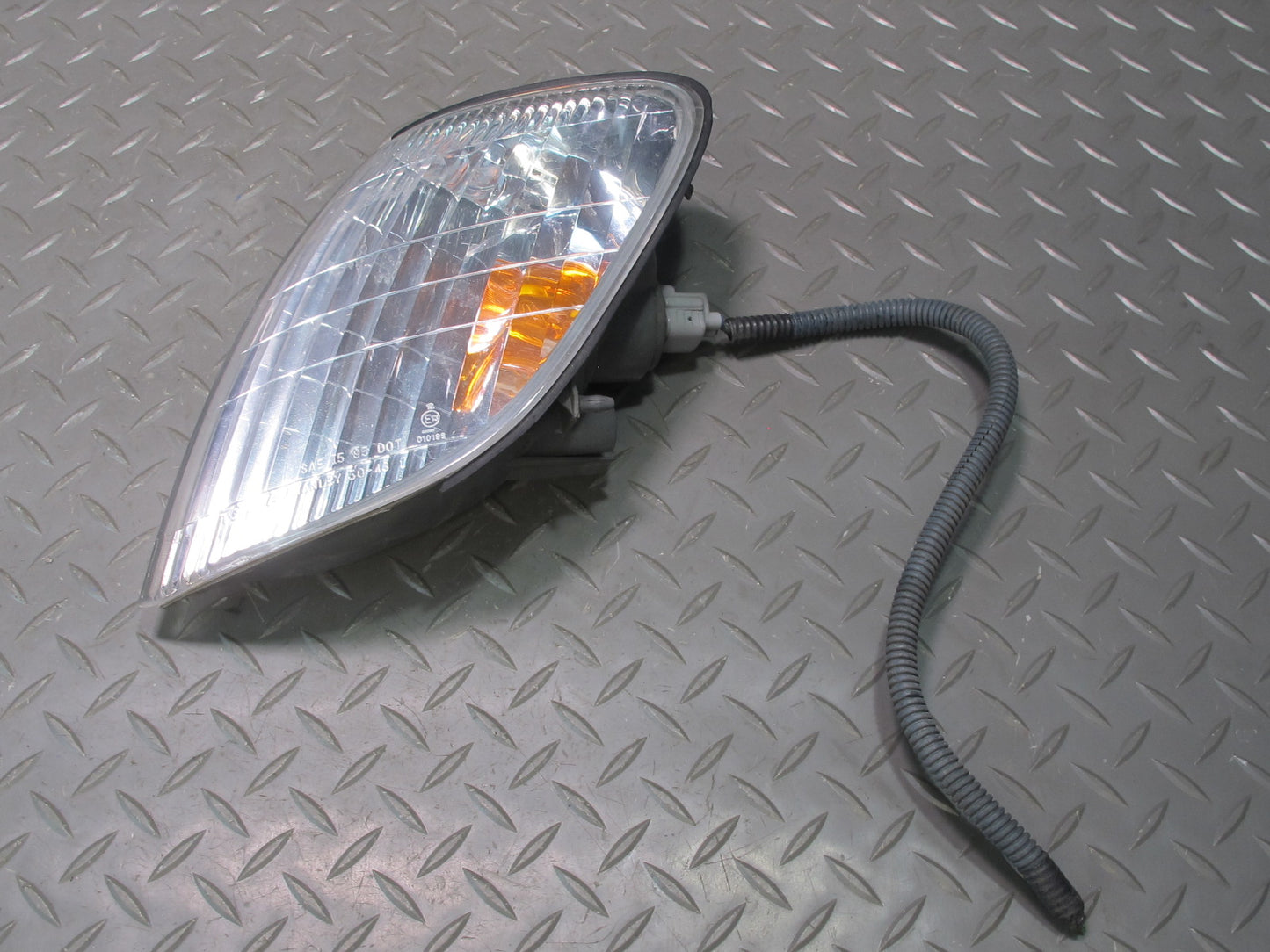 98-00 Lexus LS400 UCF20L Front Left Driver Side Turn Signal Light Lamp OEM
