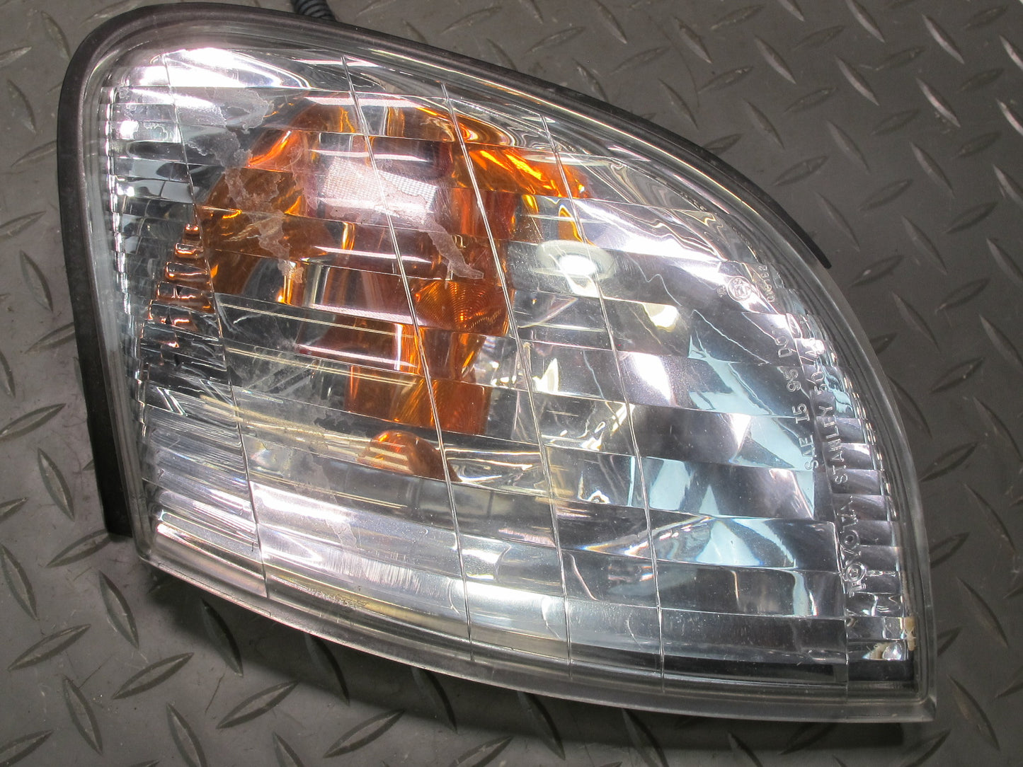 98-00 Lexus LS400 UCF20L Front Left Driver Side Turn Signal Light Lamp OEM