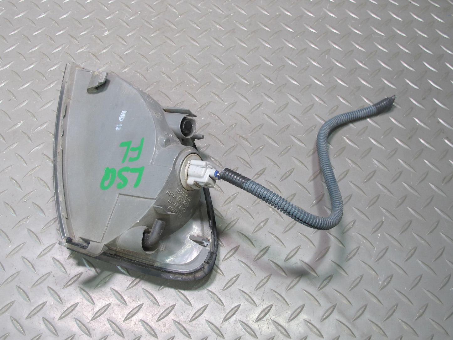 98-00 Lexus LS400 UCF20L Front Left Driver Side Turn Signal Light Lamp OEM