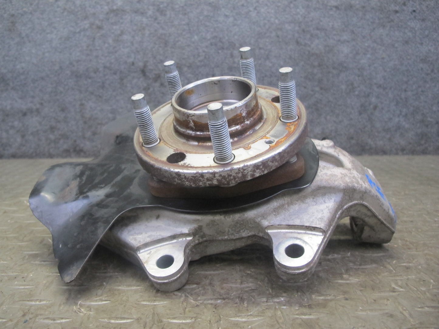 06-10 Pontiac Solstice Saturn SKY Rear Right Spindle Knuckle Wheel Hub 20K OEM