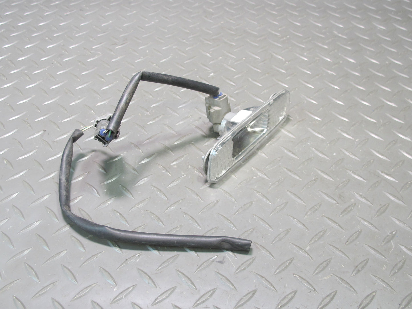 98-00 Lexus UCF20L LS400 Set of 2 Front Bumper Side Marker Light Aftermarket