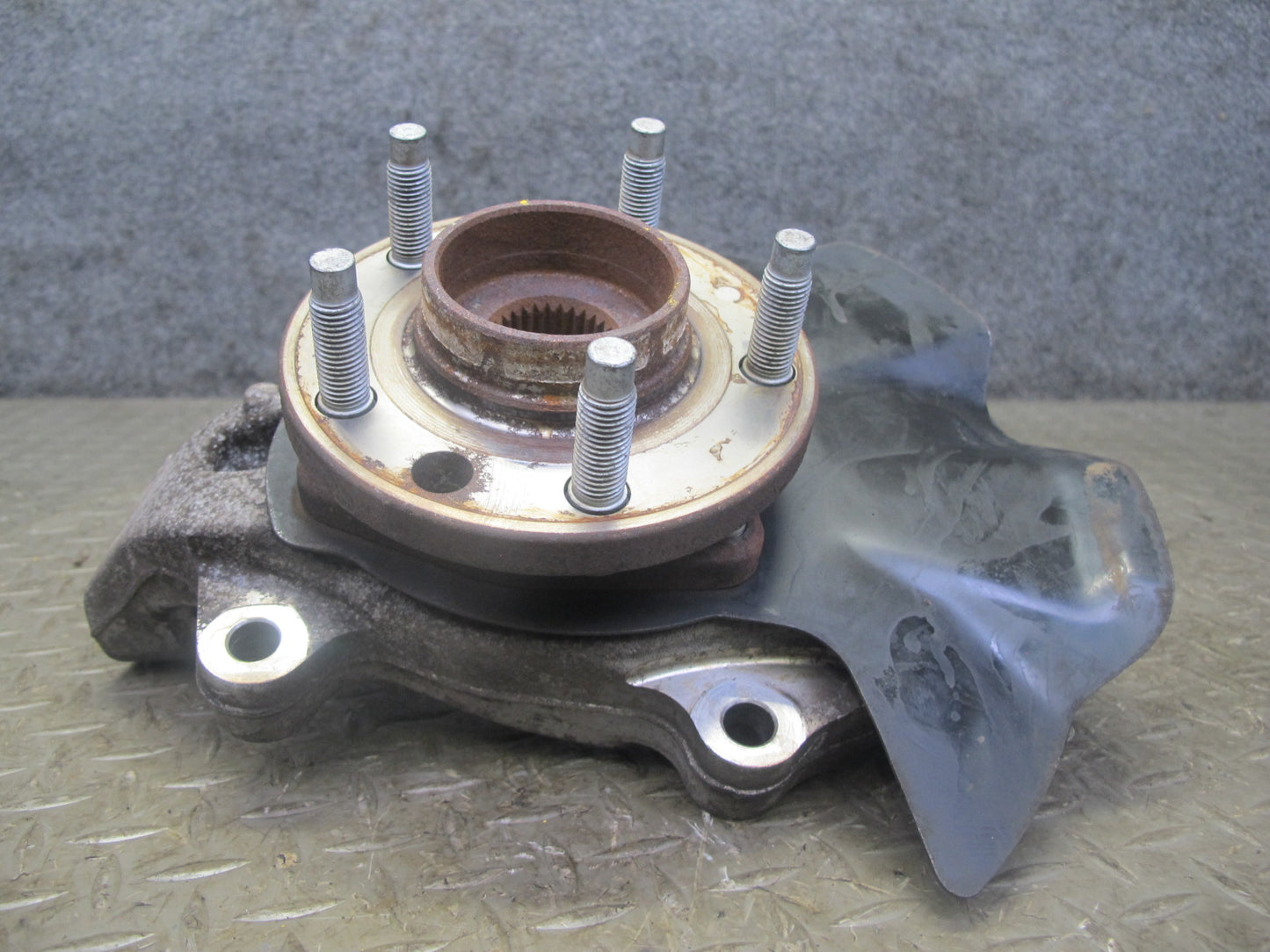 06-10 Pontiac Solstice Saturn SKY Front Right Spindle Knuckle Wheel Hub 20K OEM