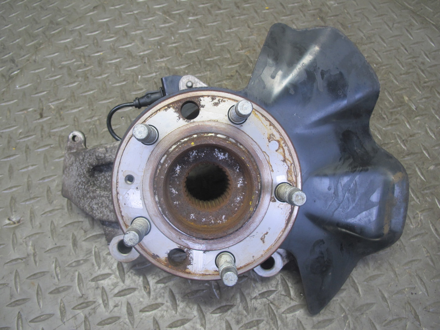 06-10 Pontiac Solstice Saturn SKY Front Right Spindle Knuckle Wheel Hub 20K OEM