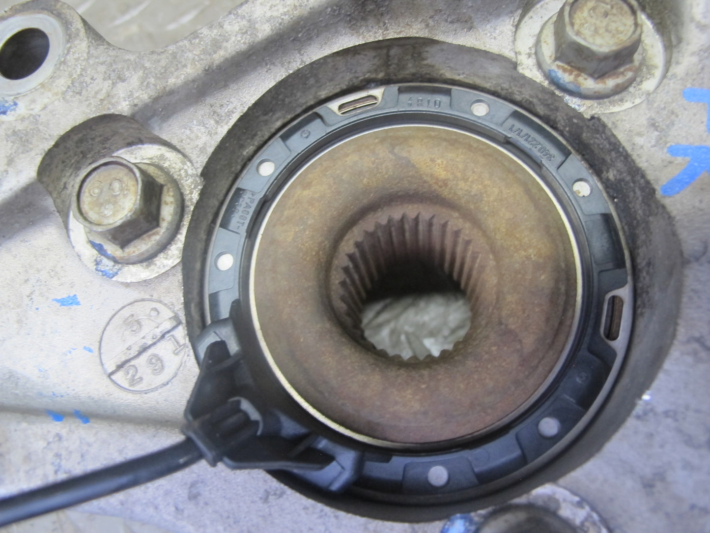 06-10 Pontiac Solstice Saturn SKY Front Right Spindle Knuckle Wheel Hub 20K OEM