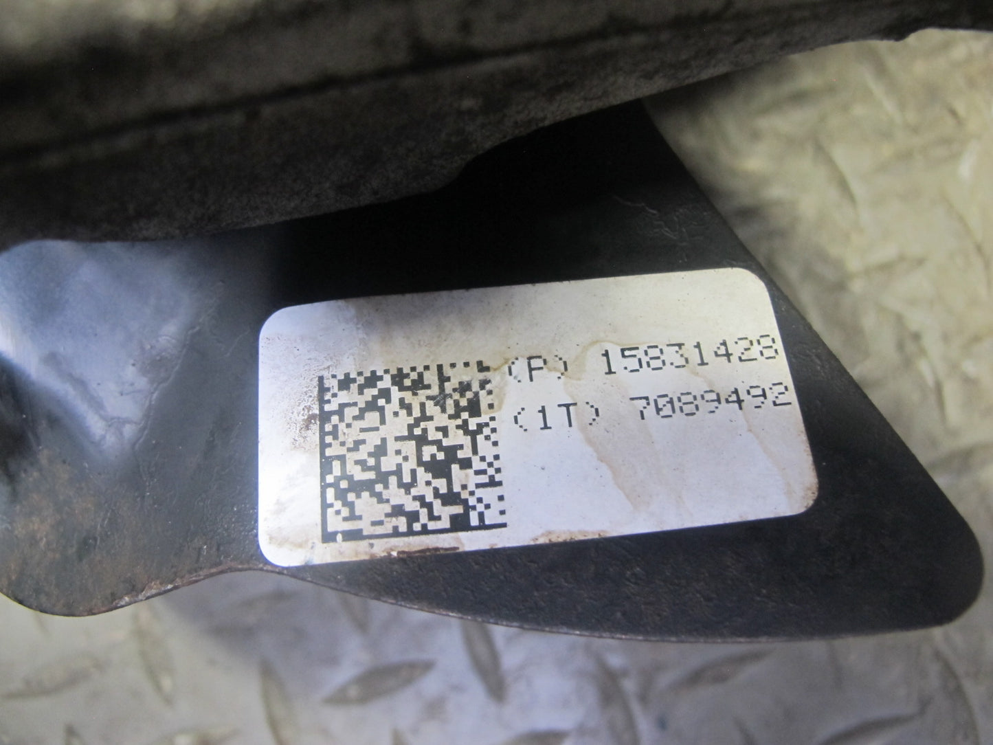 06-10 Pontiac Solstice Saturn SKY Rear Left Spindle Knuckle Wheel Hub 20K OEM