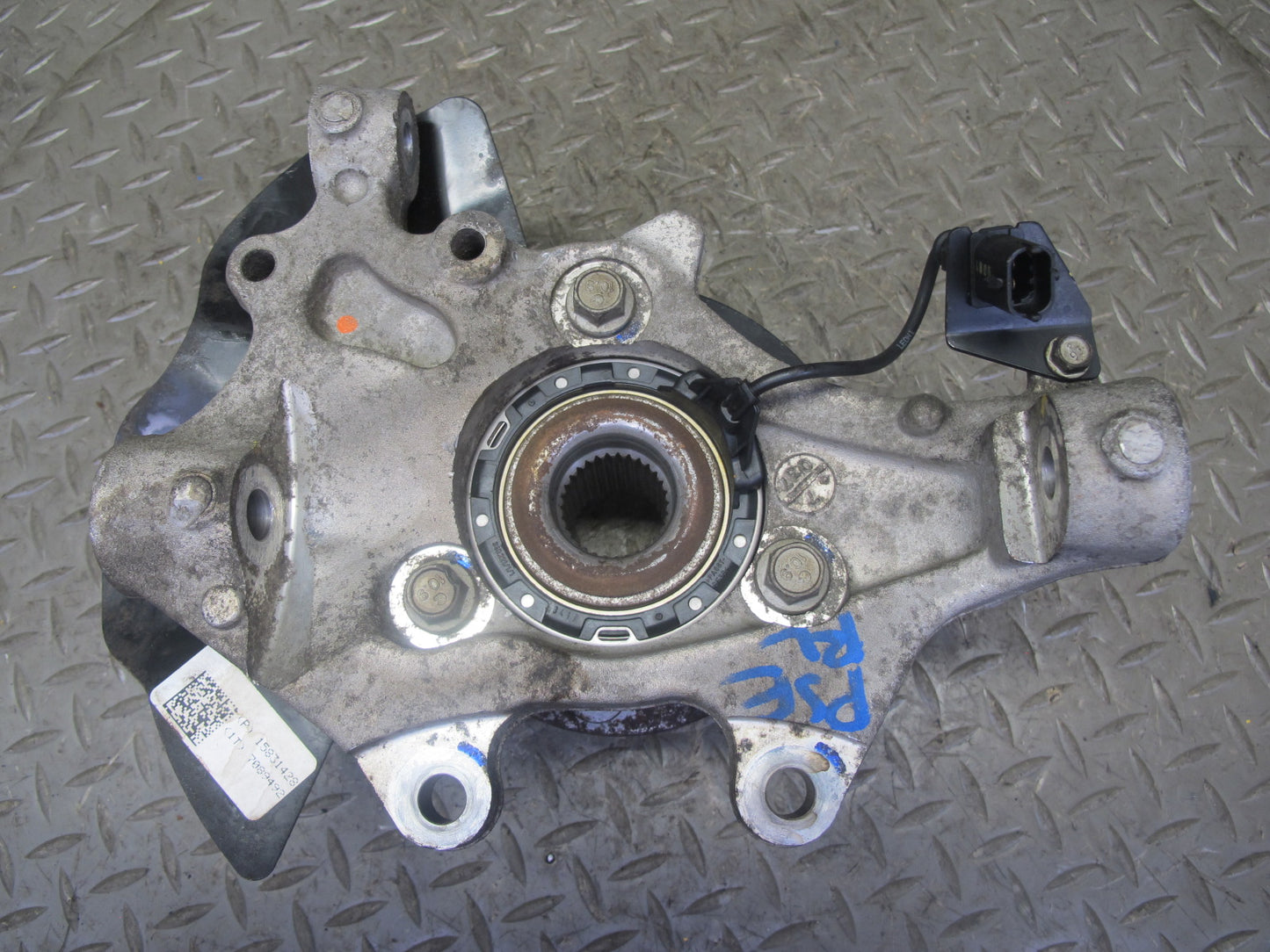 06-10 Pontiac Solstice Saturn SKY Rear Left Spindle Knuckle Wheel Hub 20K OEM