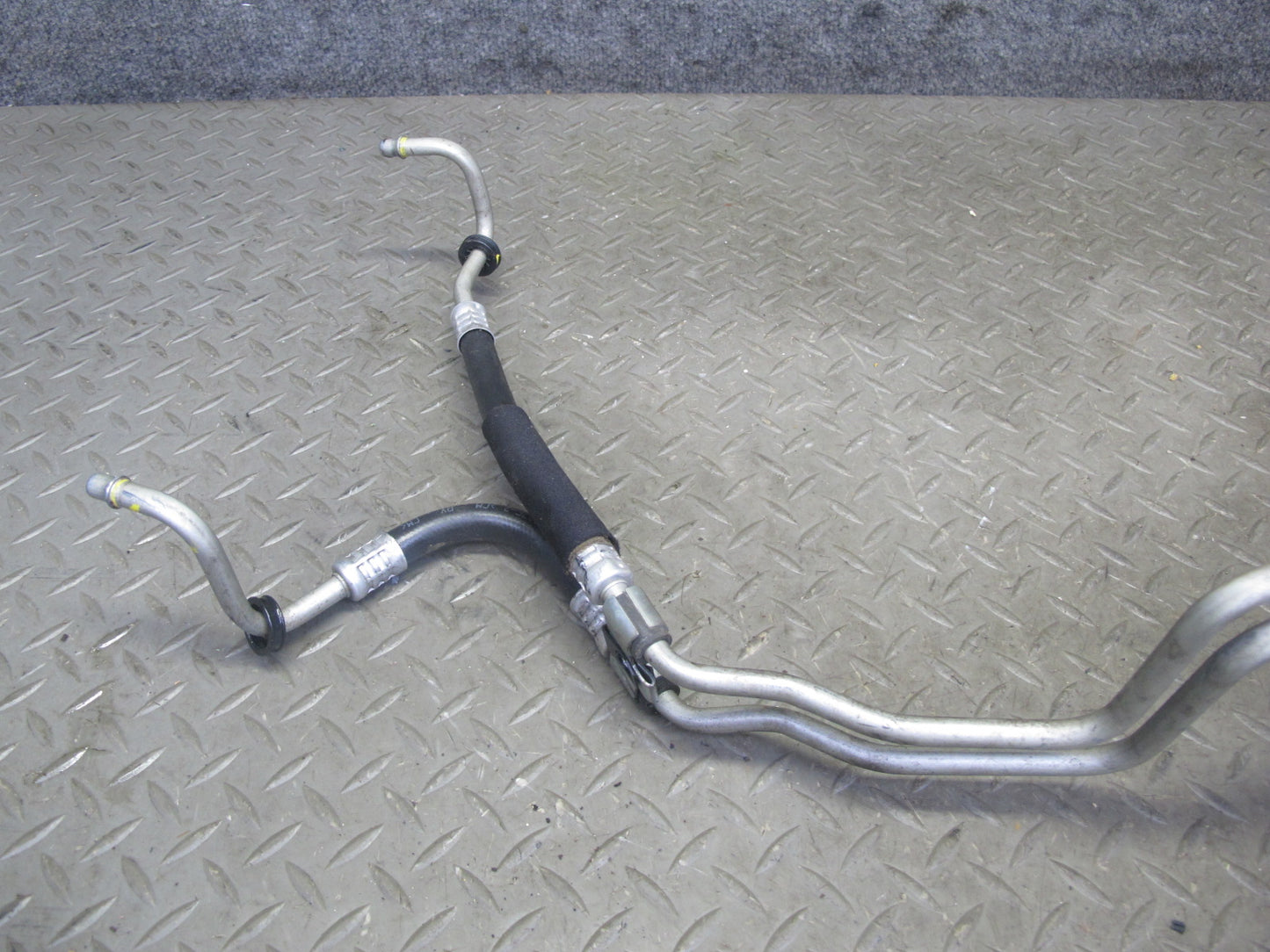 06-10 Pontiac Solstice Saturn SKY 2.4L A/T Auto Transmission Oil Cooler Hose OEM