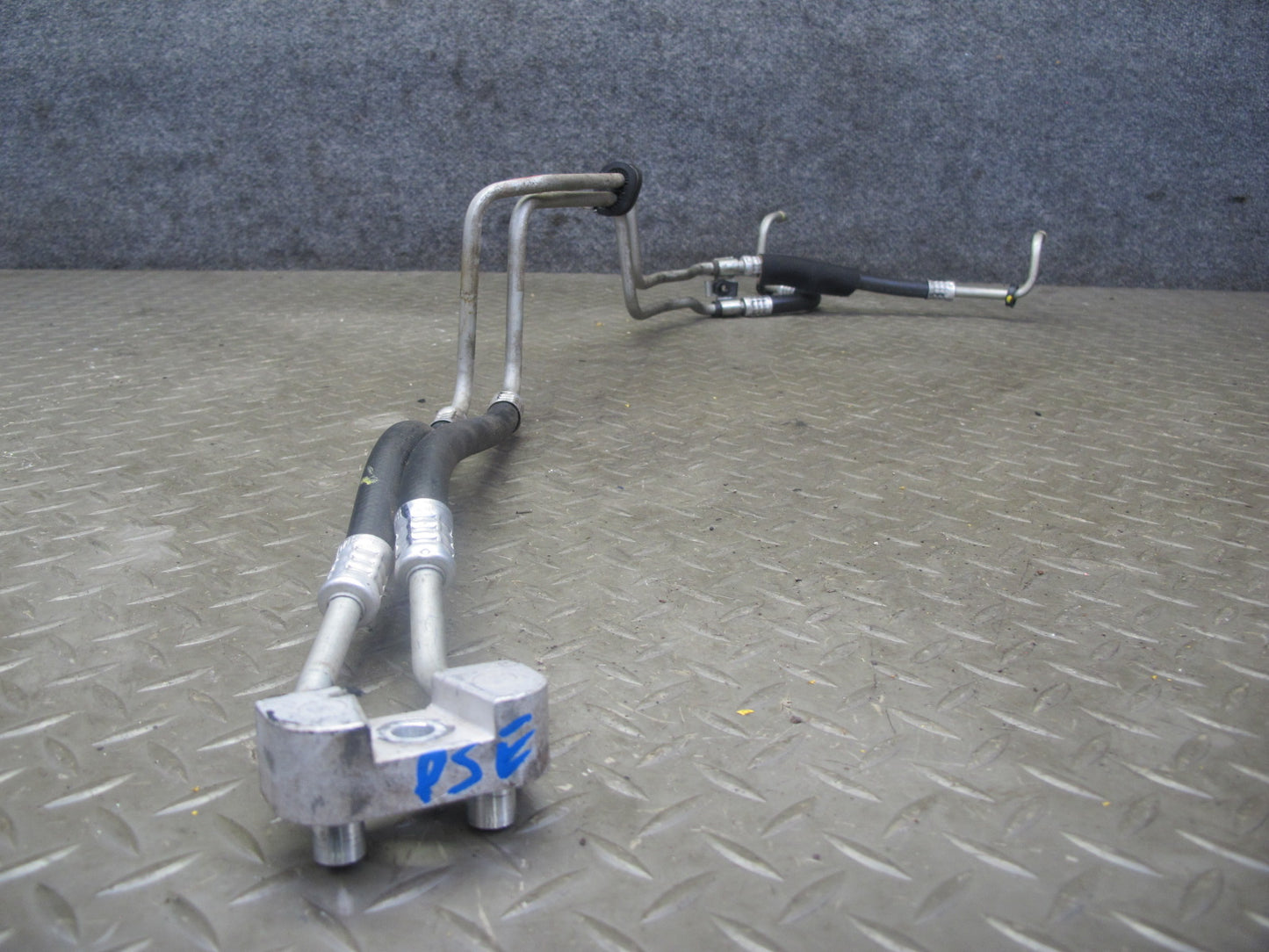 06-10 Pontiac Solstice Saturn SKY 2.4L A/T Auto Transmission Oil Cooler Hose OEM