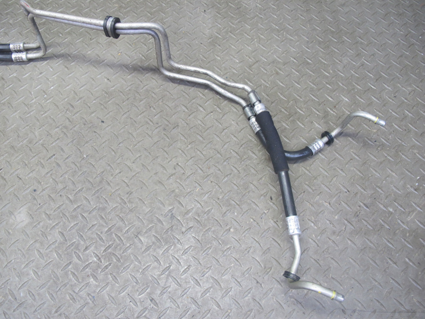 06-10 Pontiac Solstice Saturn SKY 2.4L A/T Auto Transmission Oil Cooler Hose OEM