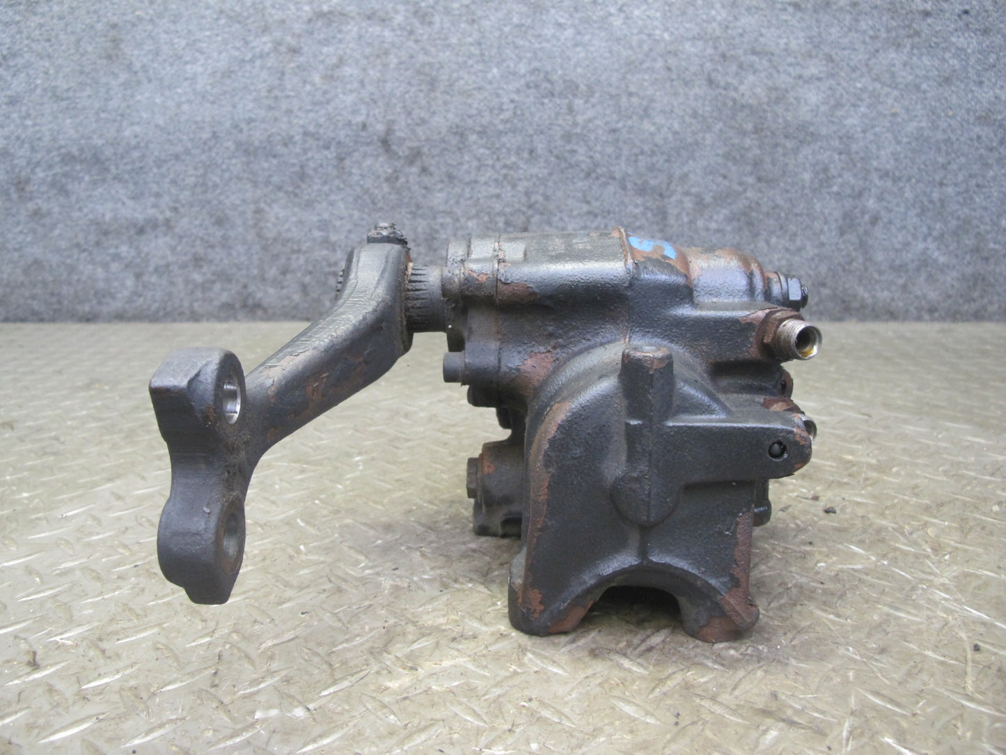 94-95 Mercedes W124 300D Power Steering Gear Box 1244611501 OEM