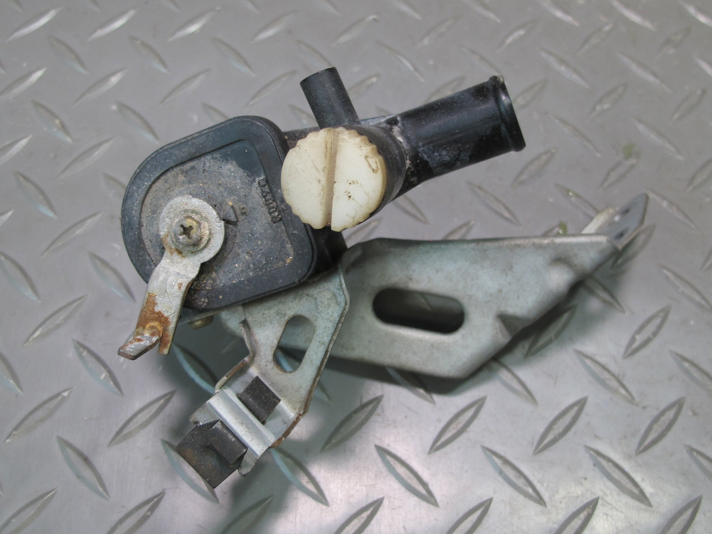 85-89 Toyota MR2 AW15 Heater Control Valve w Bracket OEM