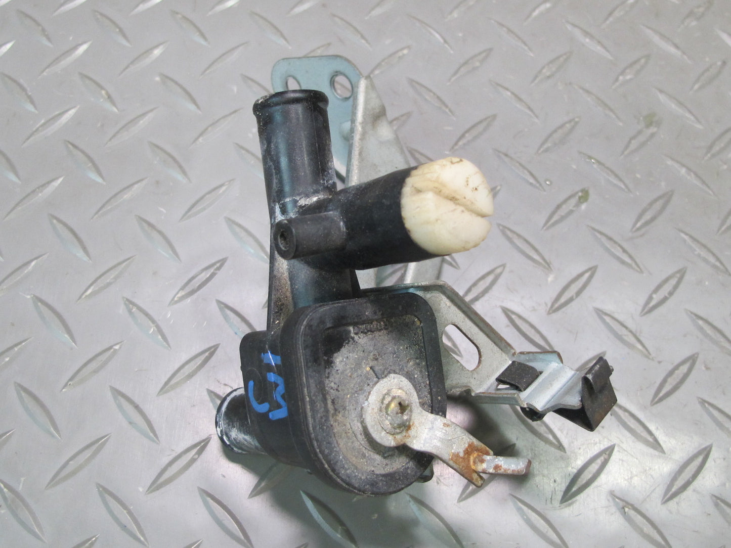 85-89 Toyota MR2 AW15 Heater Control Valve w Bracket OEM