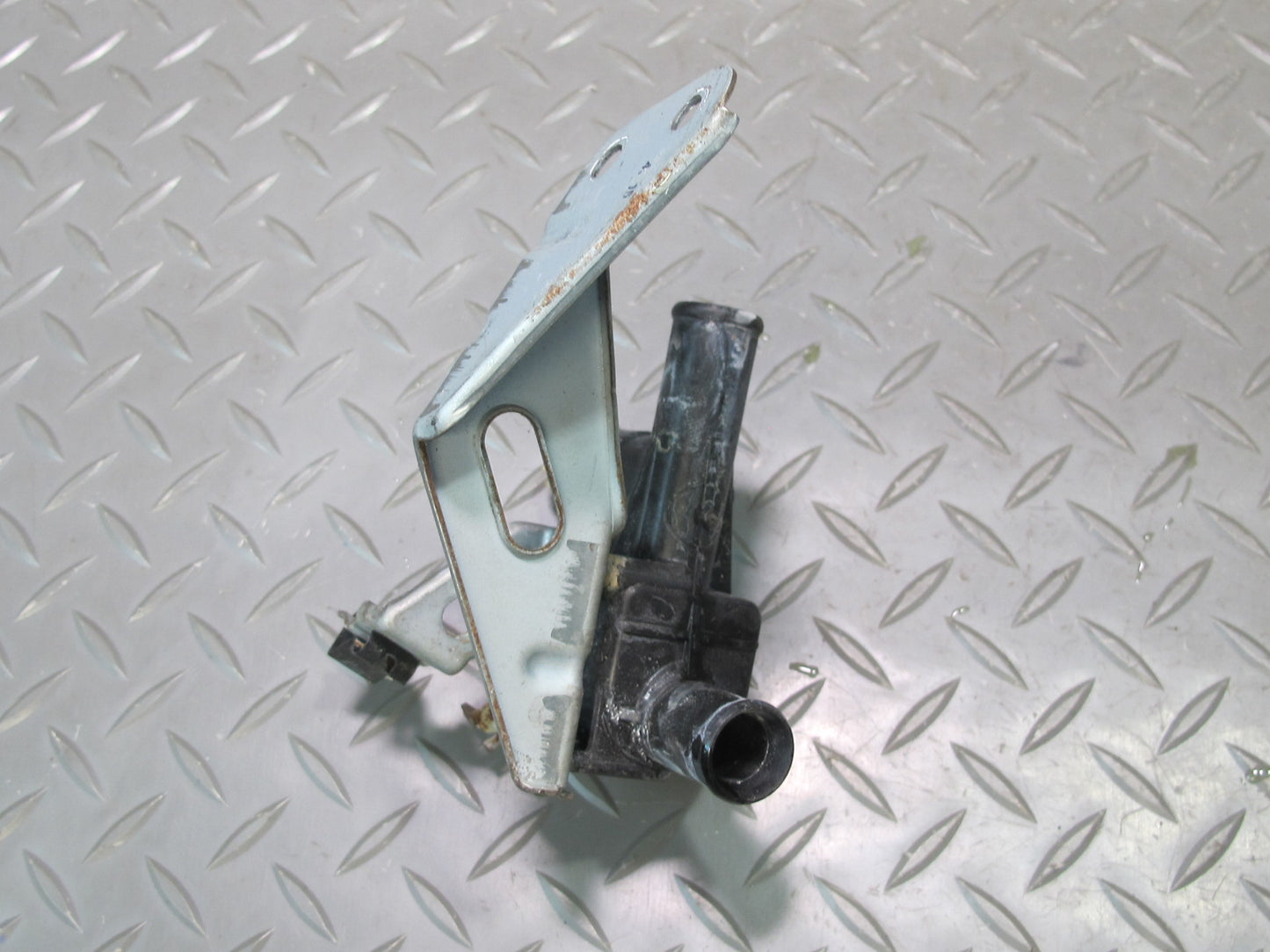 85-89 Toyota MR2 AW15 Heater Control Valve w Bracket OEM