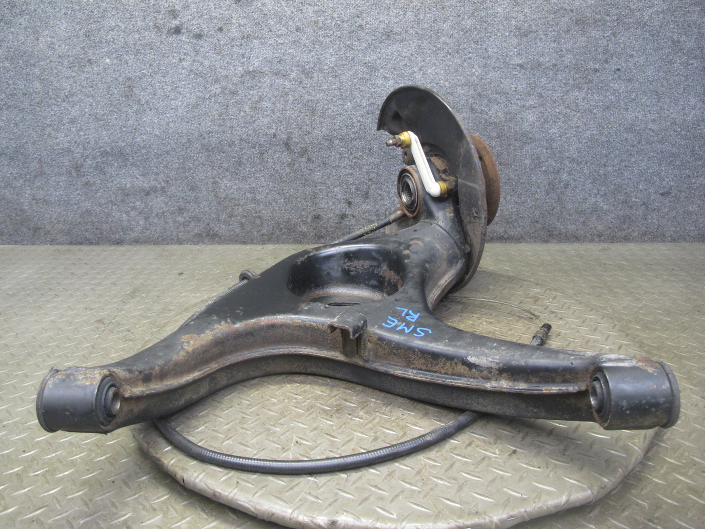77-85 Mercedes W123 Sedan Rear Left Spindle Knuckle Wheel Hub Bearing 117K OEM