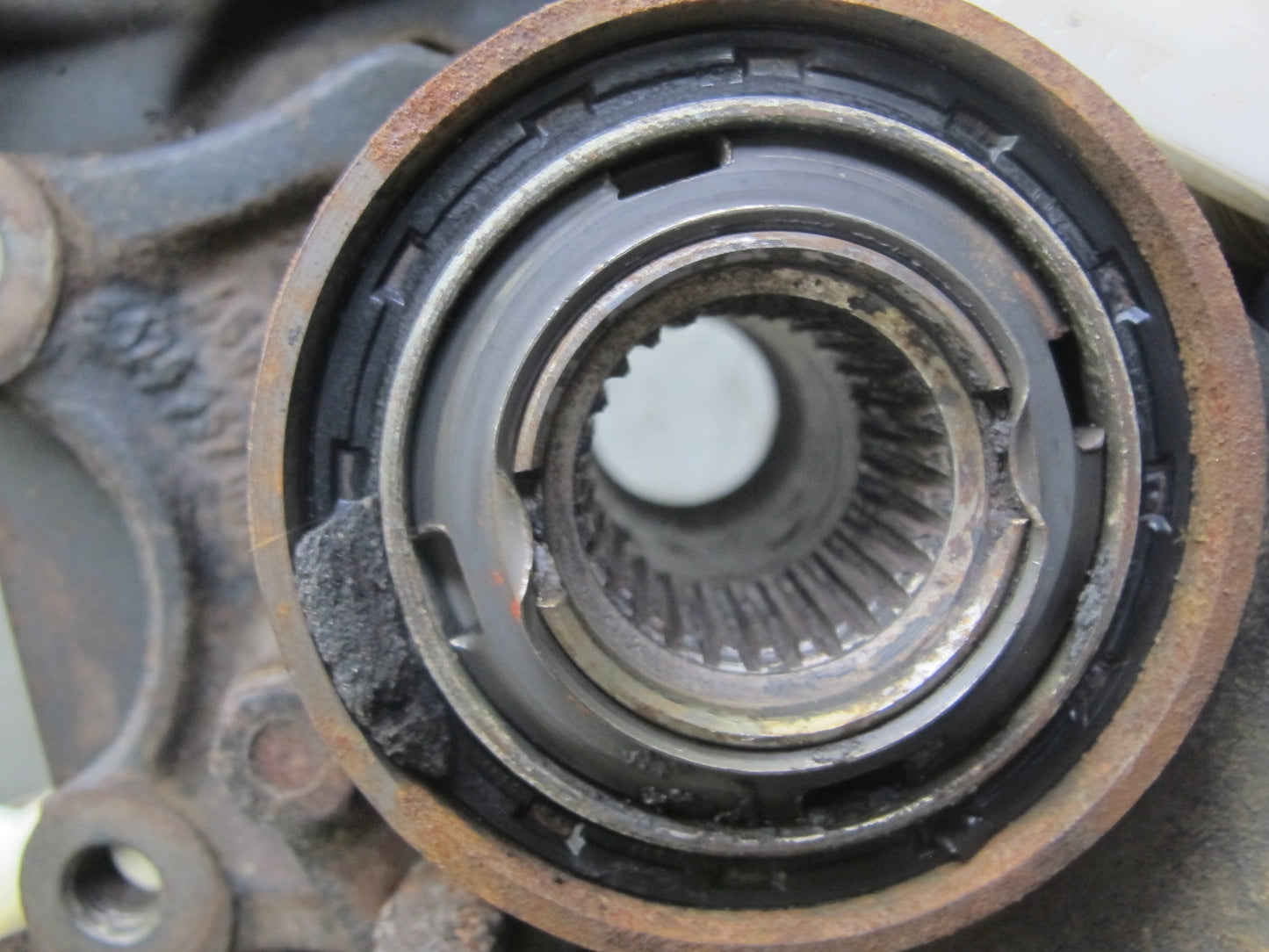 77-85 Mercedes W123 Sedan Rear Left Spindle Knuckle Wheel Hub Bearing 117K OEM