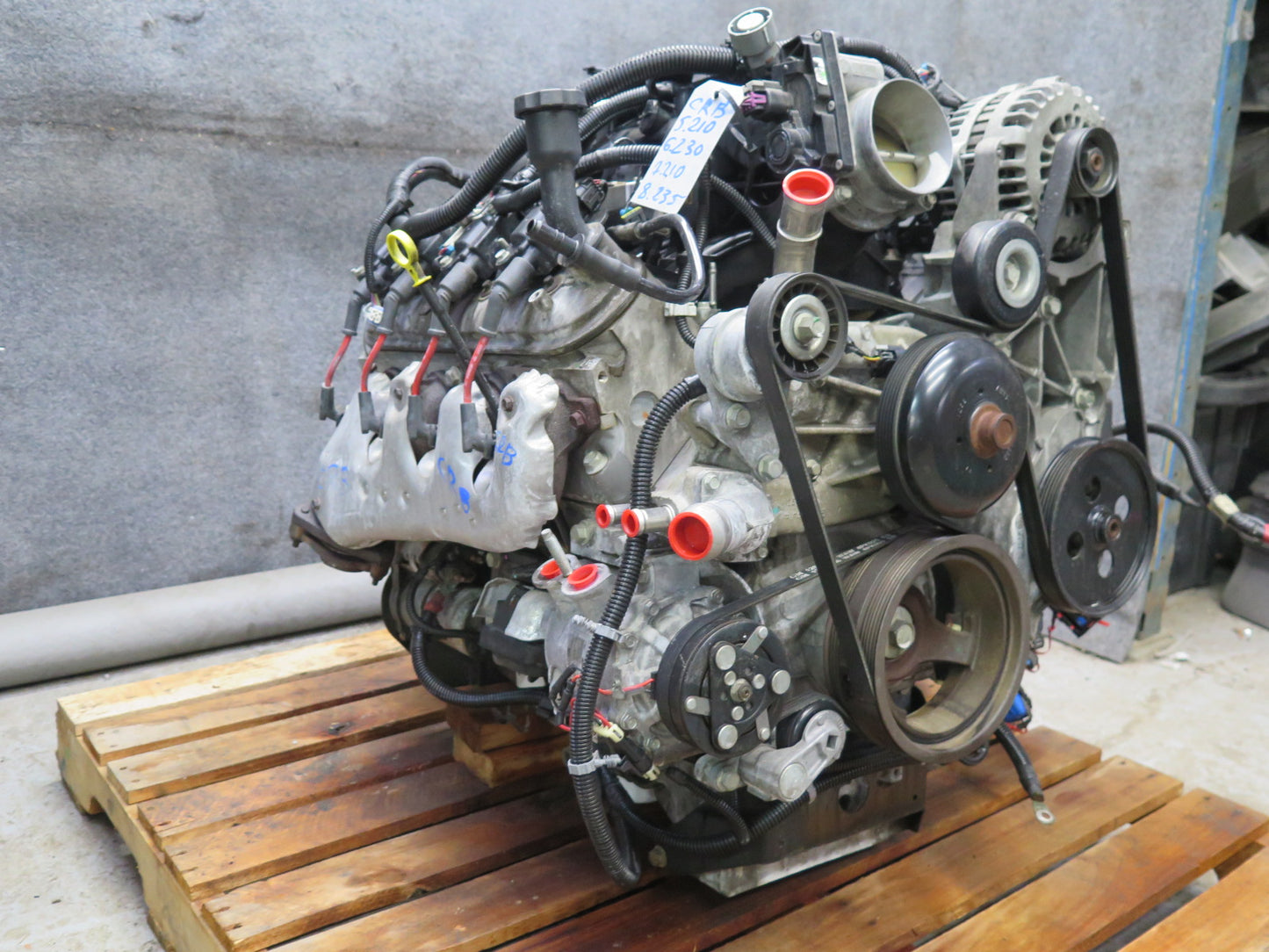 05-06 Chevrolet SSR 6.0L LS2 RWD Engine Motor w Torque Converter Assembly OEM