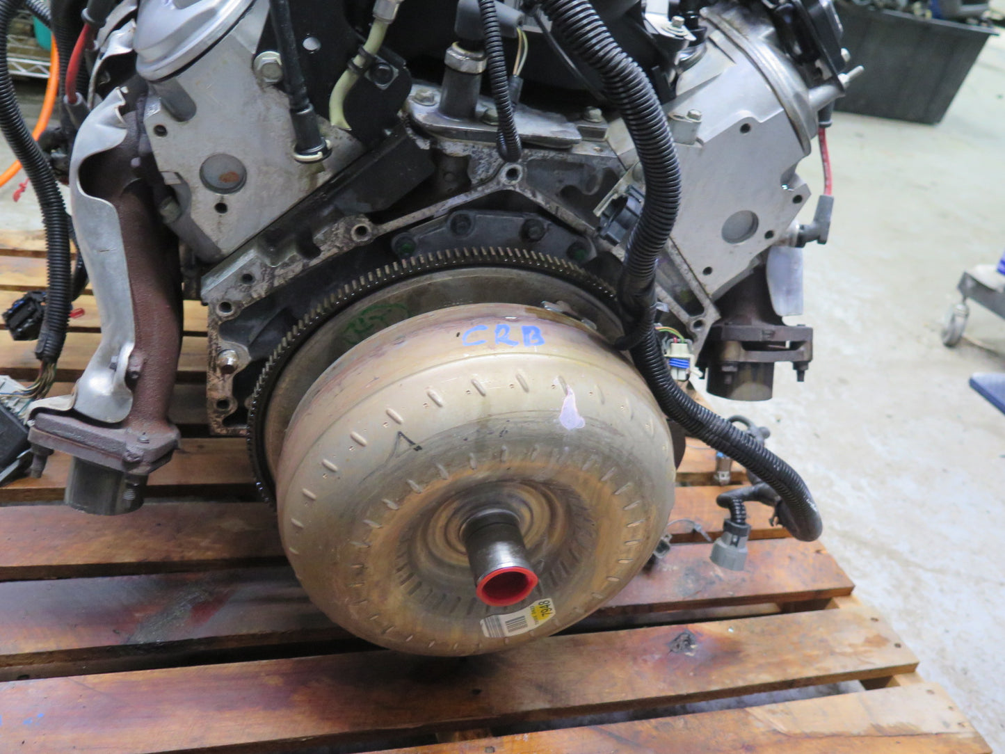 05-06 Chevrolet SSR 6.0L LS2 RWD Engine Motor w Torque Converter Assembly OEM