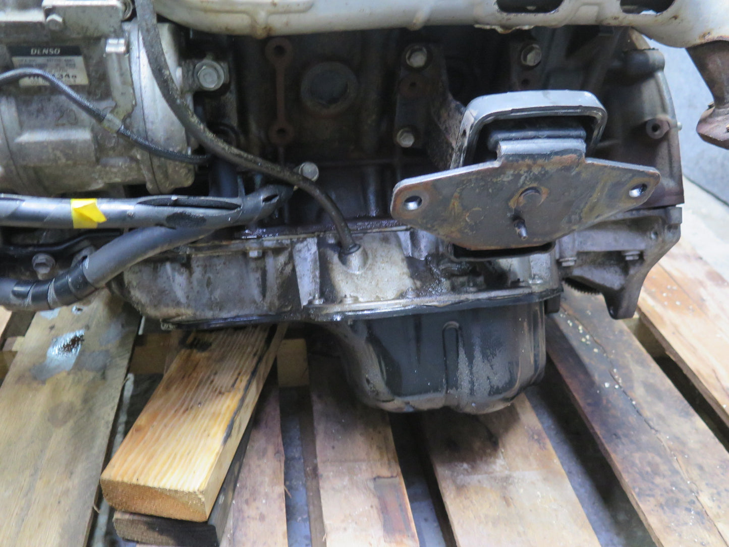 2006-2007 Lexus J100 LX470 4.7L V8 2UZFE Complete Engine Motor VIN T 5TH Digit