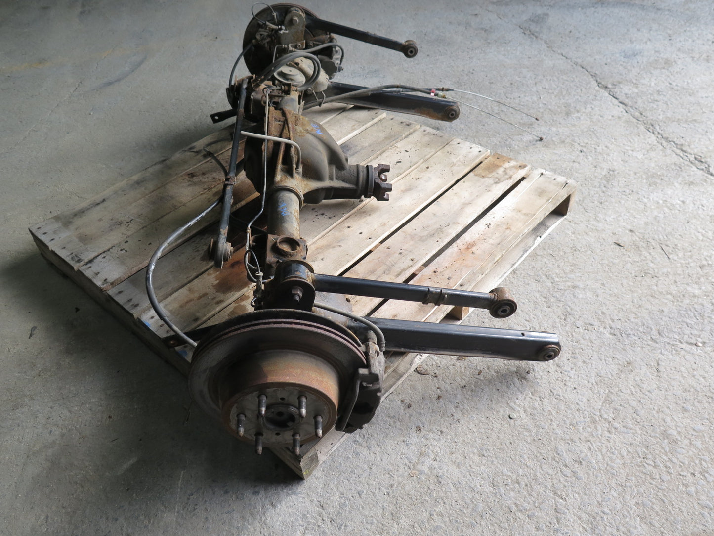 09-14 Cadillac Escalade 4WD Rear Axle Wheel Hub Differential Carrier 3.42 GU6