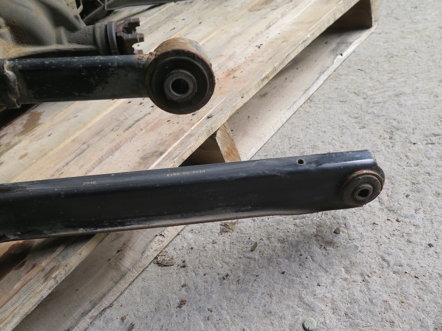 09-14 Cadillac Escalade 4WD Rear Axle Wheel Hub Differential Carrier 3.42 GU6