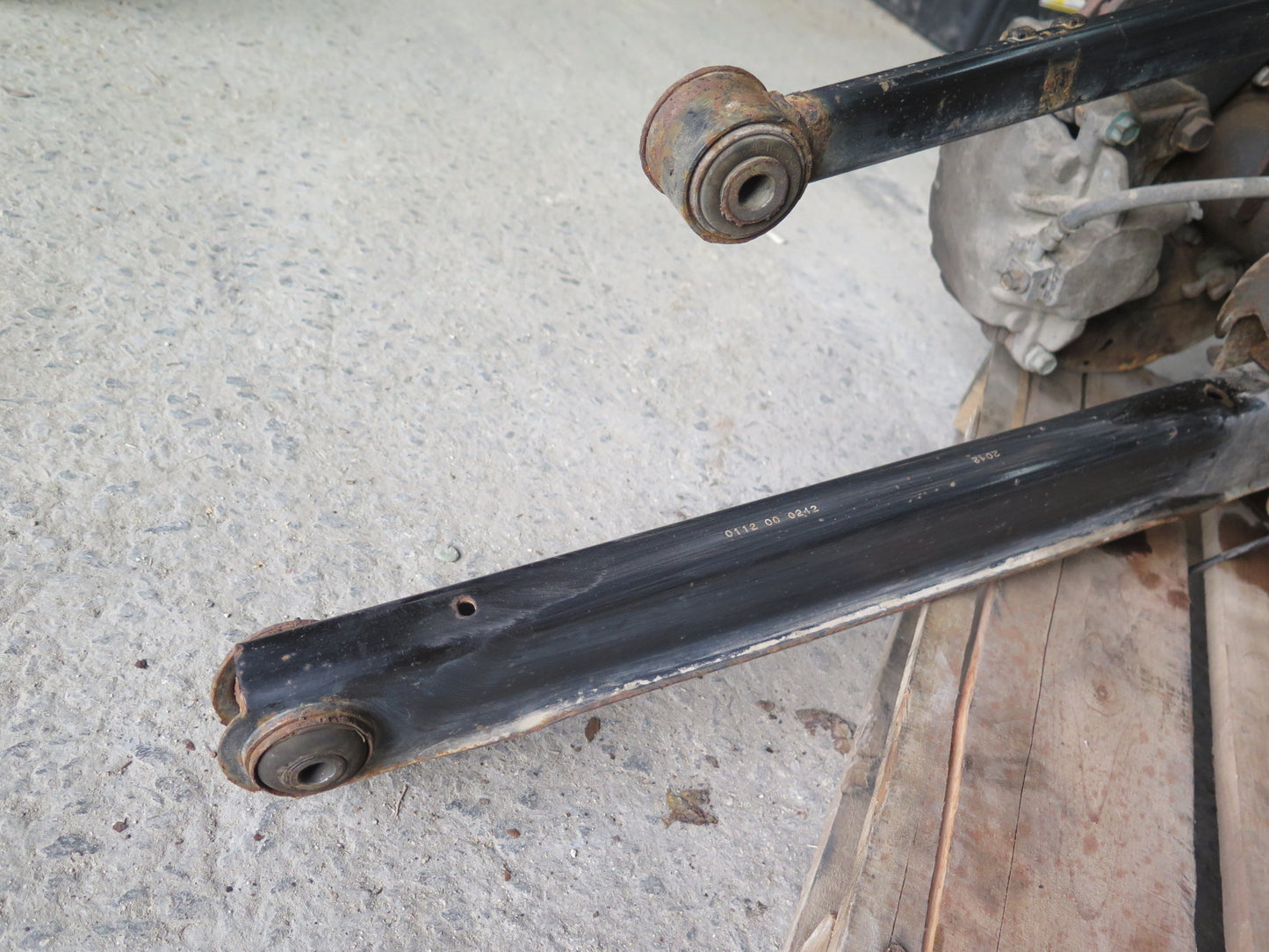 09-14 Cadillac Escalade 4WD Rear Axle Wheel Hub Differential Carrier 3.42 GU6