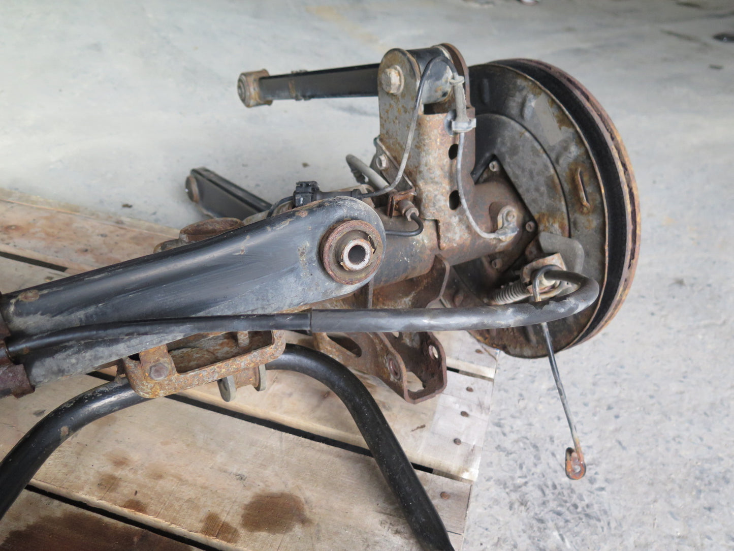 09-14 Cadillac Escalade 4WD Rear Axle Wheel Hub Differential Carrier 3.42 GU6