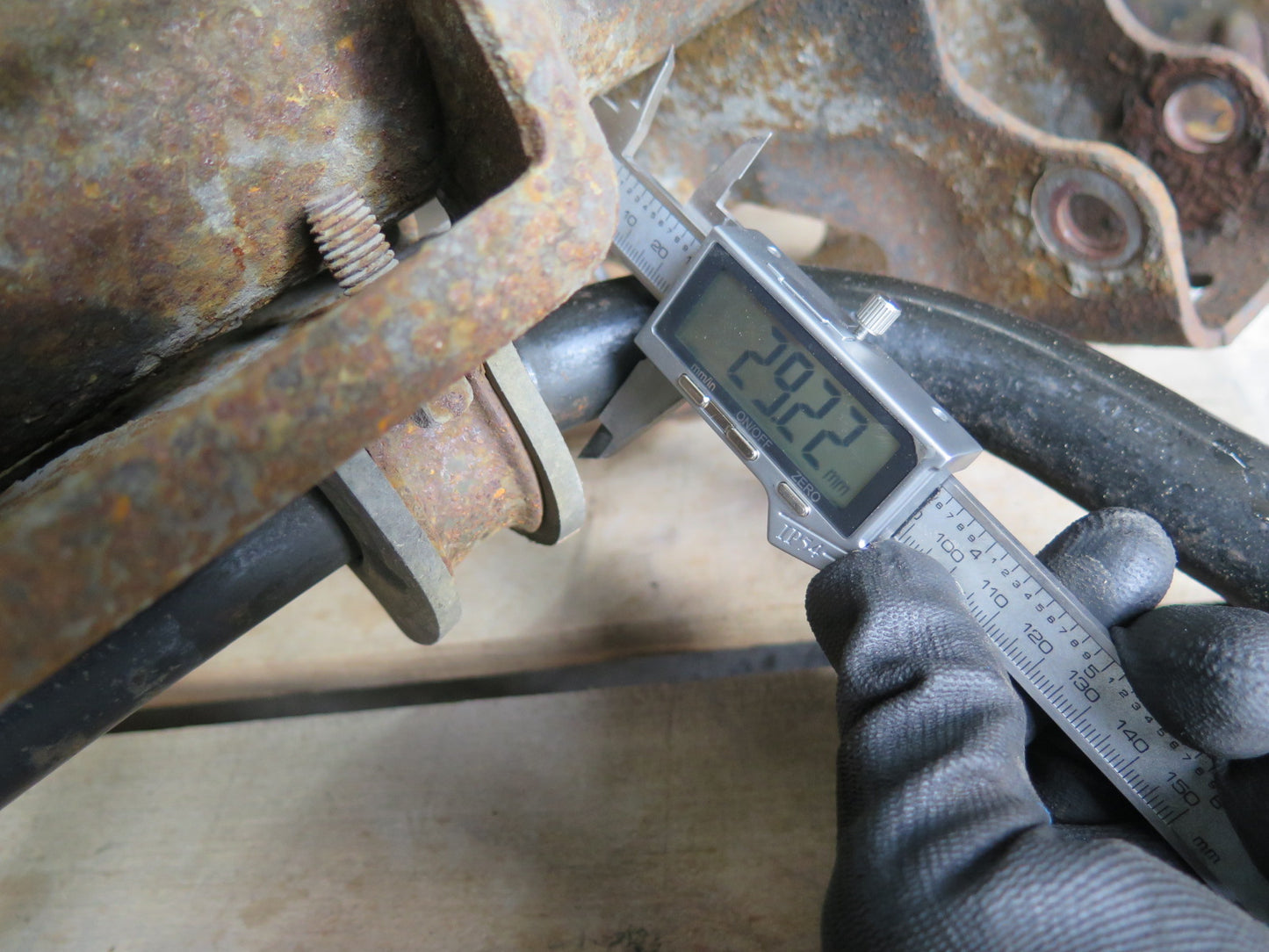 09-14 Cadillac Escalade 4WD Rear Axle Wheel Hub Differential Carrier 3.42 GU6