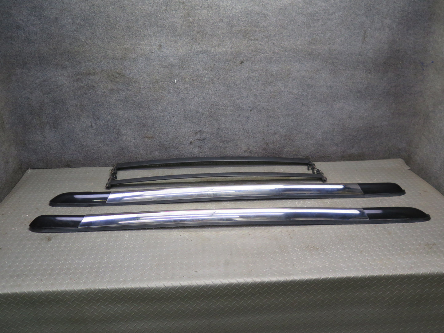 2007-2014 Cadillac Escalade Left & Right Roof Luggage Rack Rail Cross Bar Set