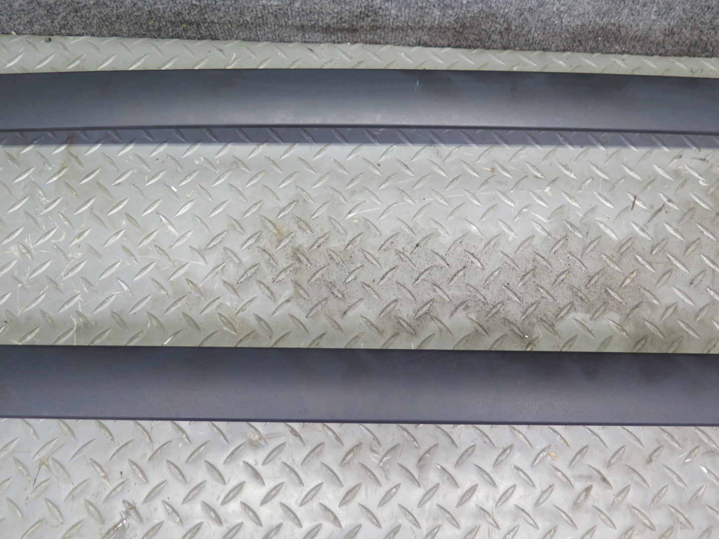 2007-2014 Cadillac Escalade Left & Right Roof Luggage Rack Rail Cross Bar Set