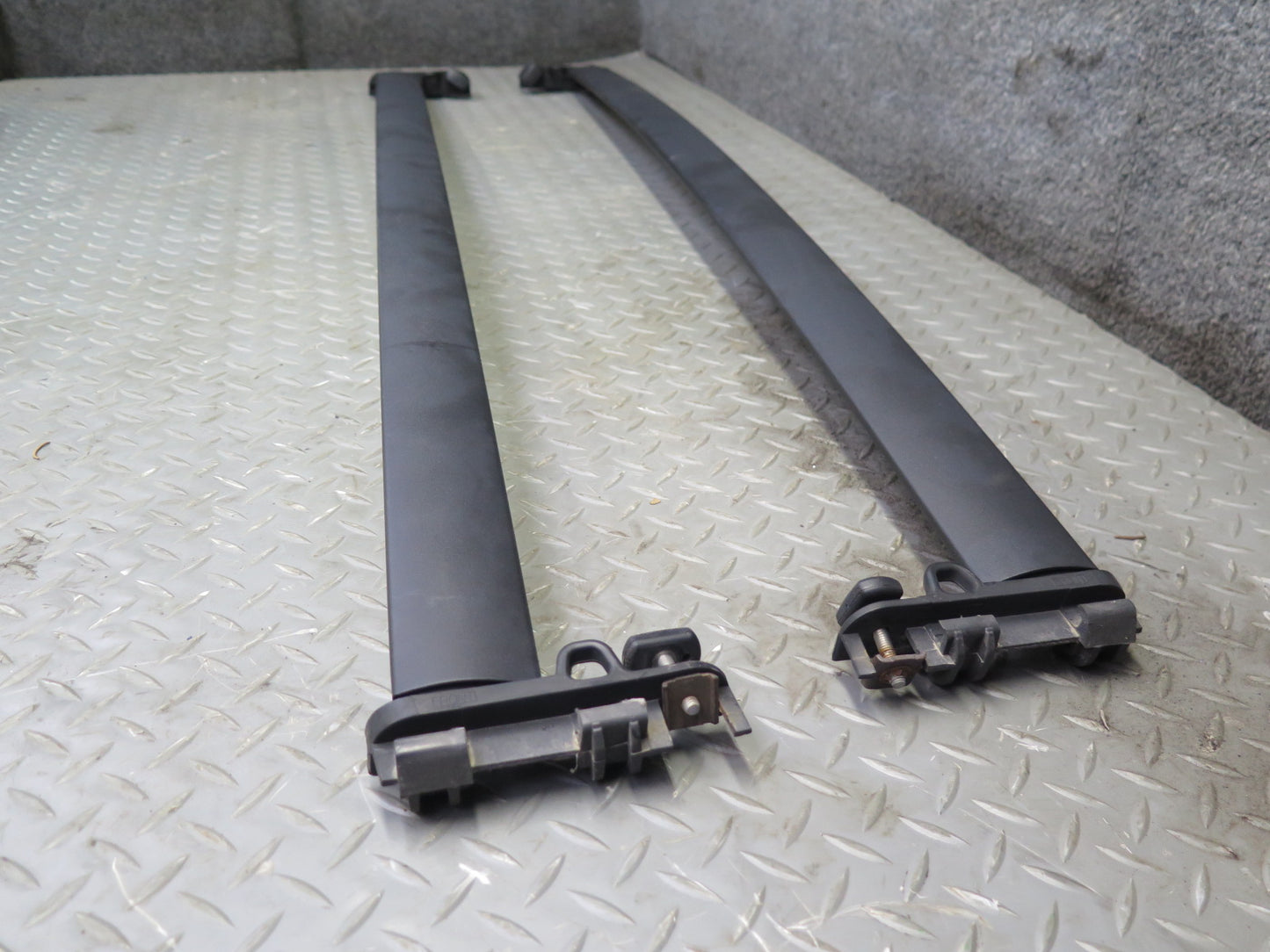 2007-2014 Cadillac Escalade Left & Right Roof Luggage Rack Rail Cross Bar Set