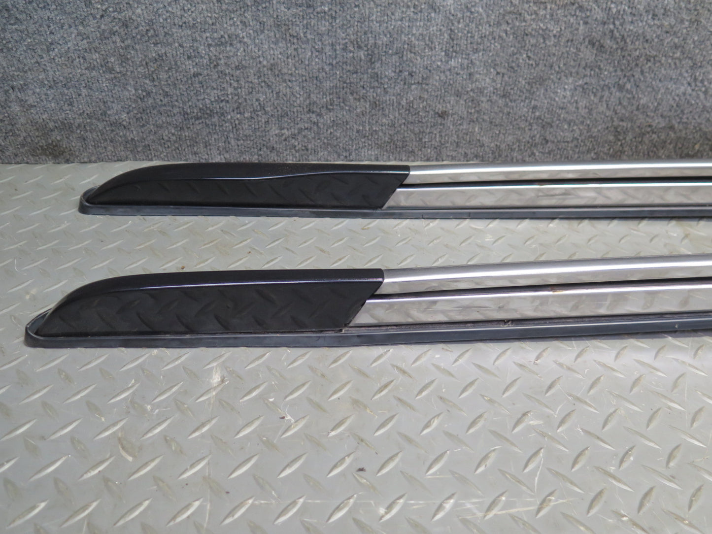 2007-2014 Cadillac Escalade Left & Right Roof Luggage Rack Rail Cross Bar Set