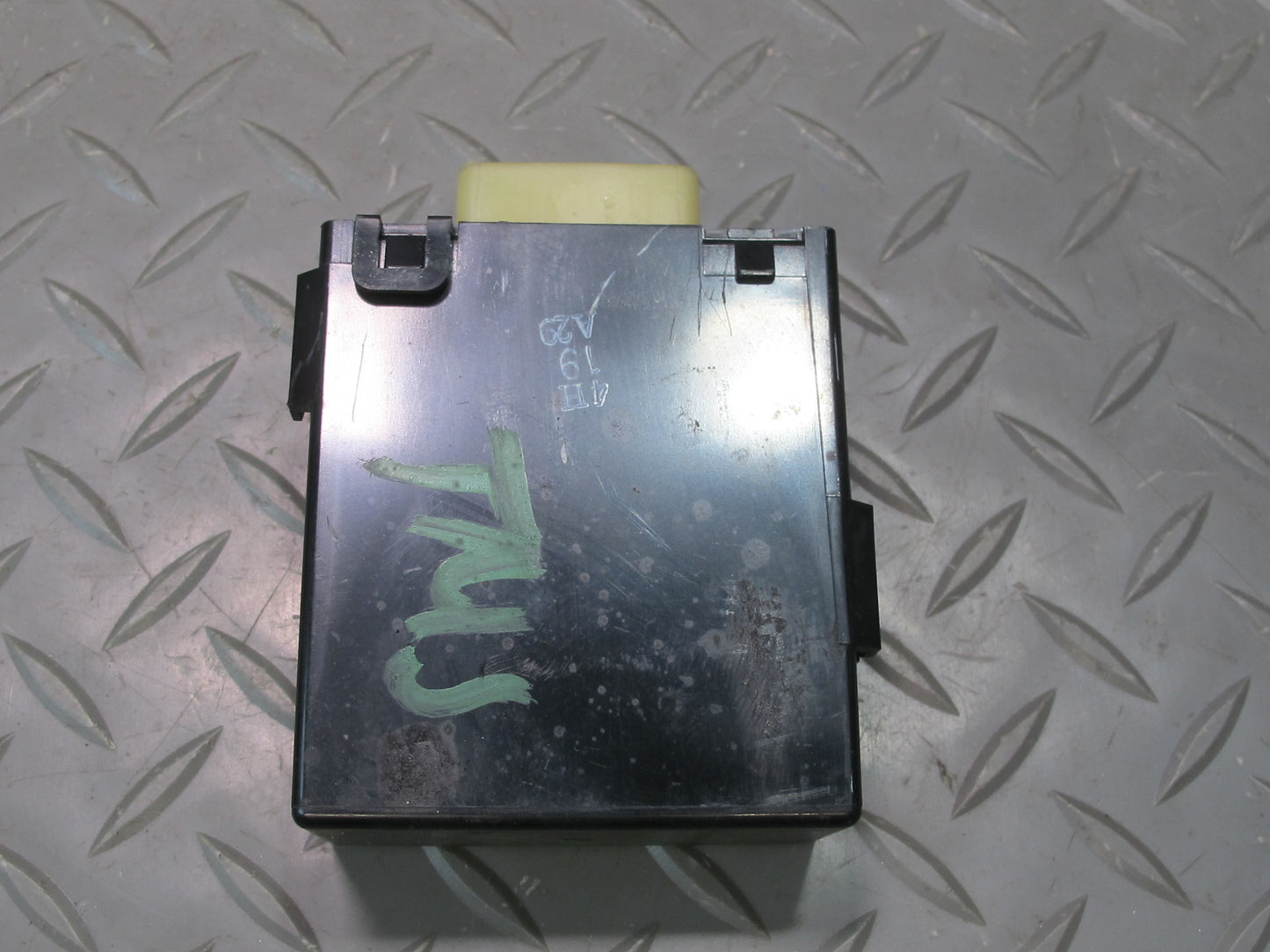 85-89 Toyota MR2 AW15 Headlight Retractor Control Module 85964-17010 OEM