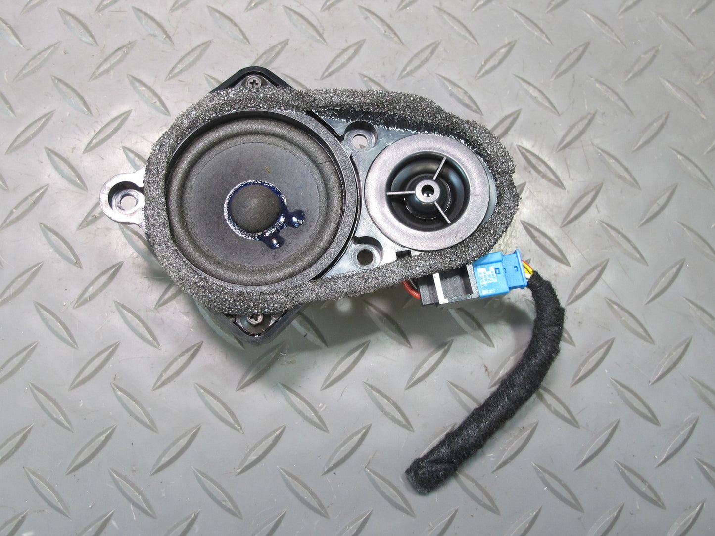 01-06 BMW E46 330CI Convertible Harman Kardon Tweeter Subwoofer Speaker Set OEM