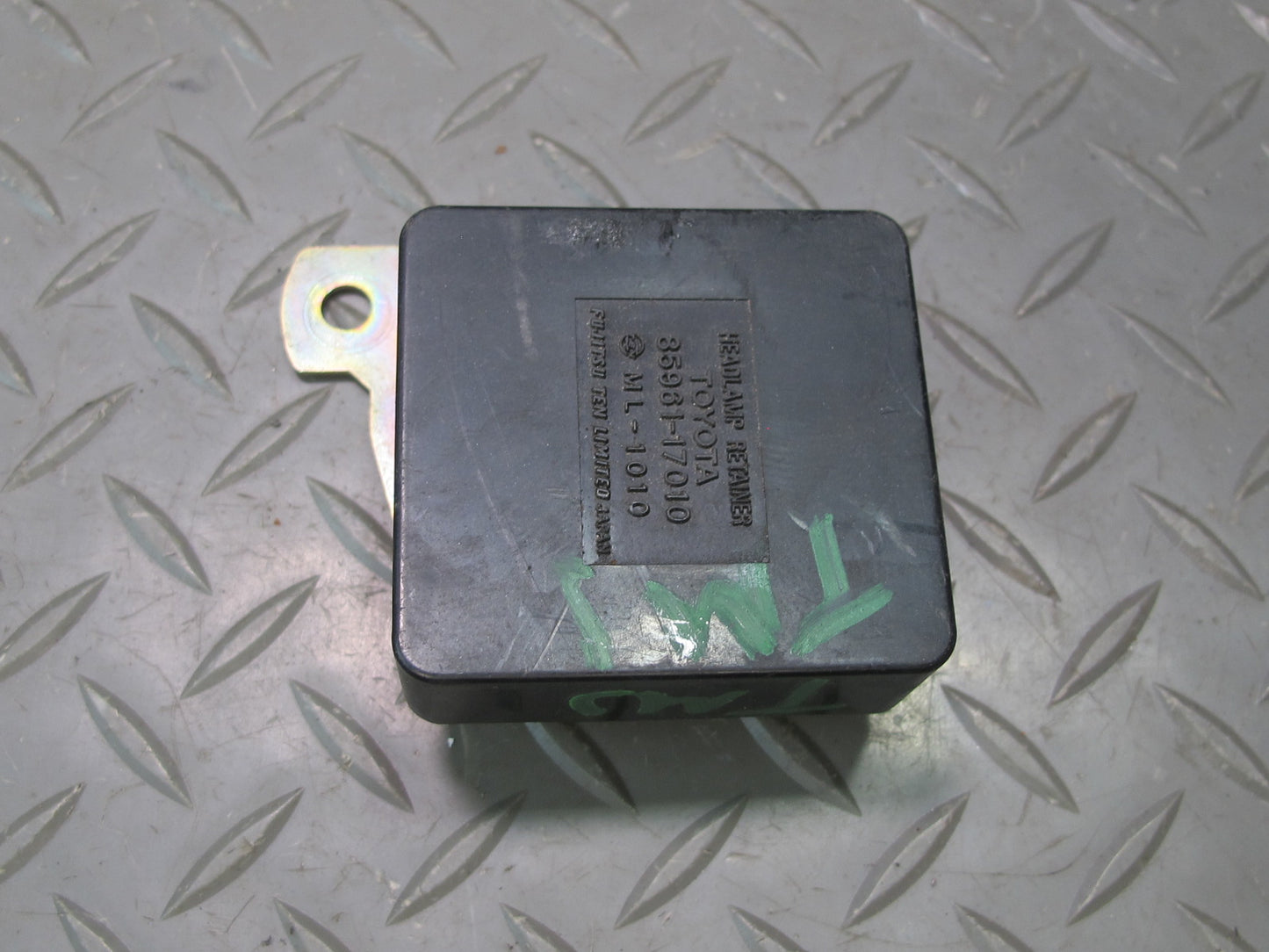 85-89 Toyota MR2 AW15 Headlight Retainer Control Module 85961-17010 OEM