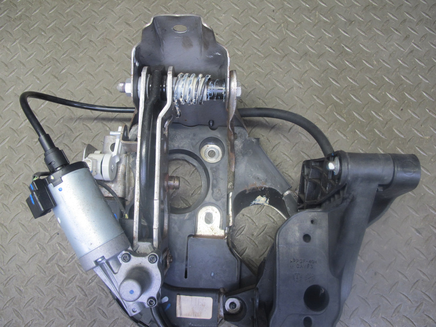 2007-2014 Cadillac Escalade Adjustable Brake Pedal Assembly